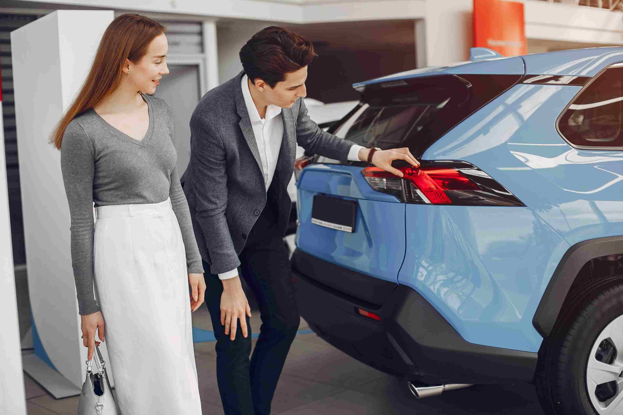 Best Time to Rent a Car Dubai for the Lowest Prices (Seasonal Guide)